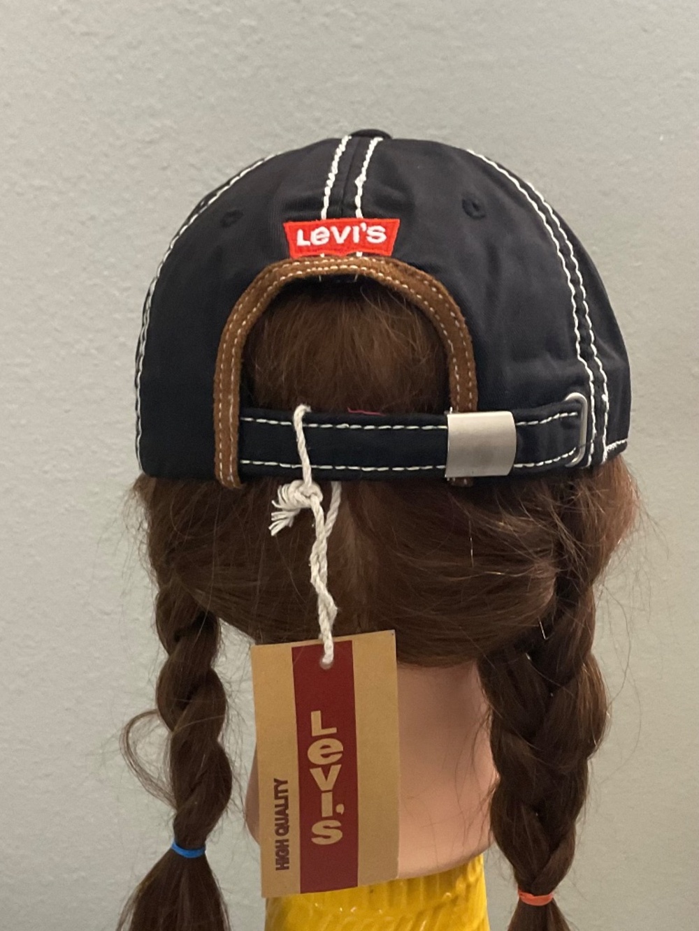 Levi’s Hat. - Picture 4 of 6